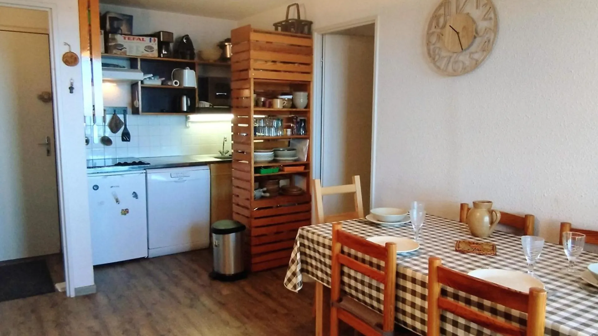 Appart 2 Pieces Au Pied Des Pistes, 1 Chambre, 141 M², Ascenseur, Casier Ski - Fr-1-771-34 Les Adrets Apartment